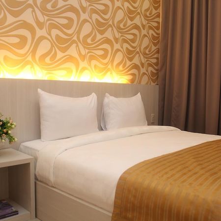 Lj Hotel Medan Luaran gambar